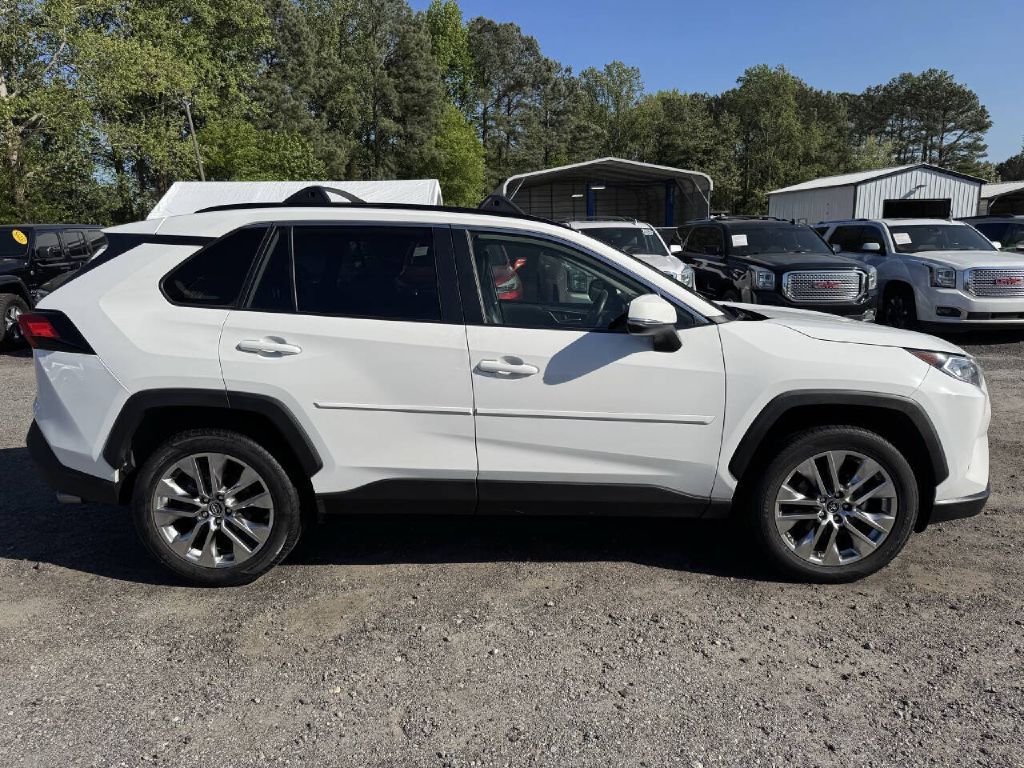 Photo 5 of this TOYOTA RAV4
