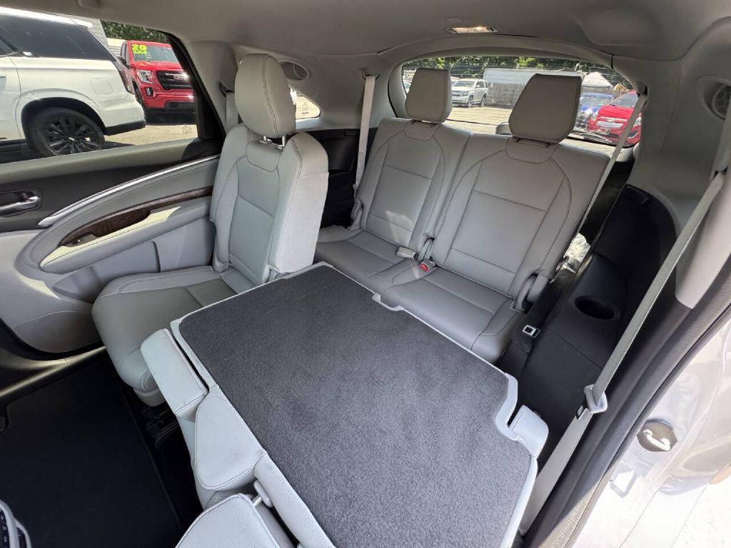 Photo 13 of this ACURA MDX