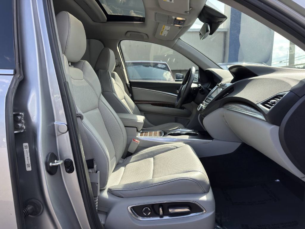 Photo 14 of this ACURA MDX