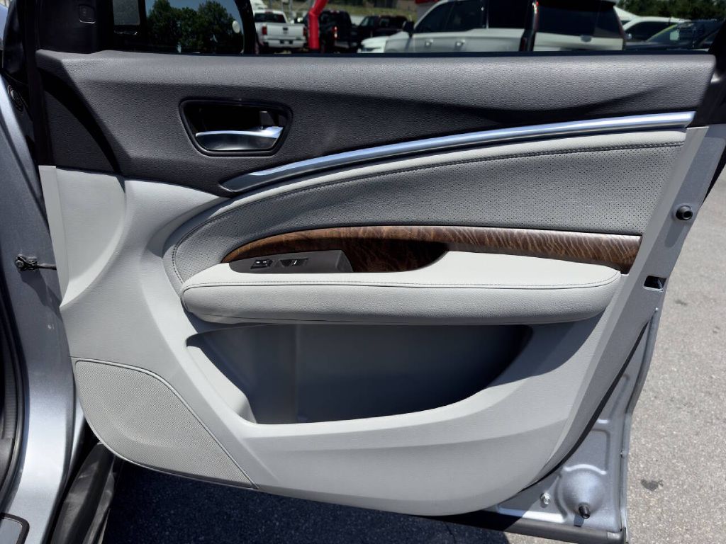Photo 25 of this ACURA MDX