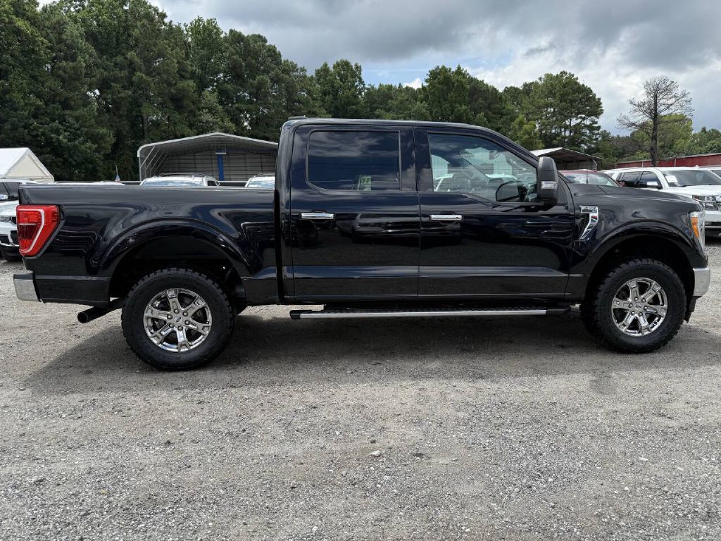 Photo 4 of this FORD F150 XLT