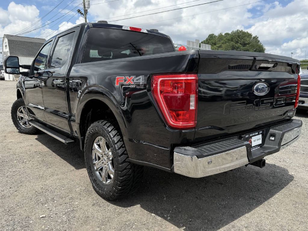 Photo 6 of this FORD F150 XLT