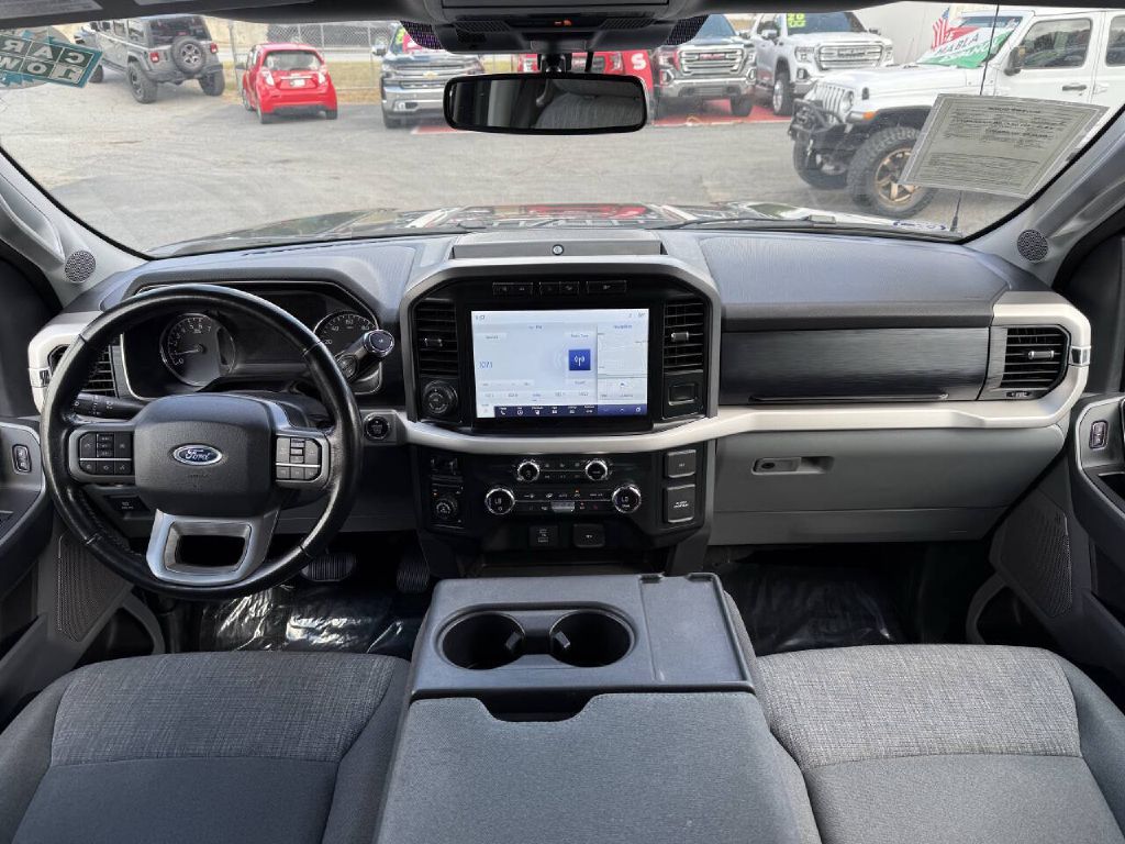 Photo 13 of this FORD F150 XLT