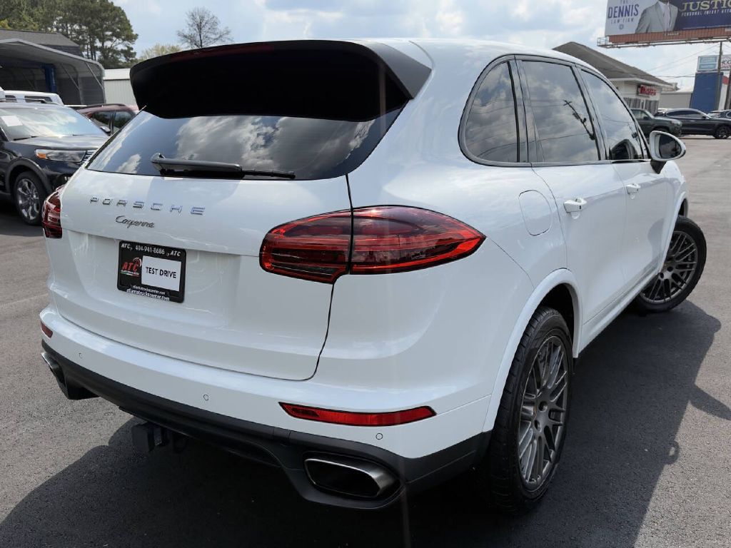 Photo 8 of this PORSCHE CAYENNE