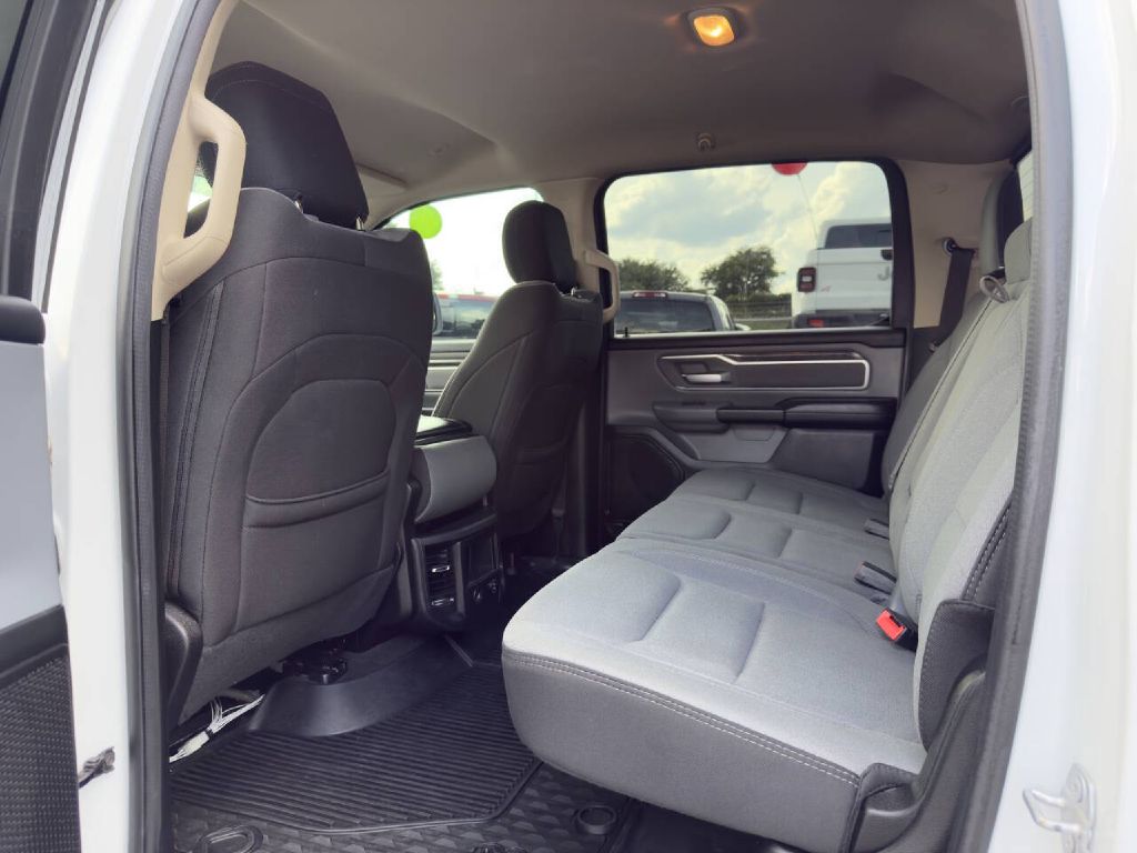Photo 10 of this RAM 1500