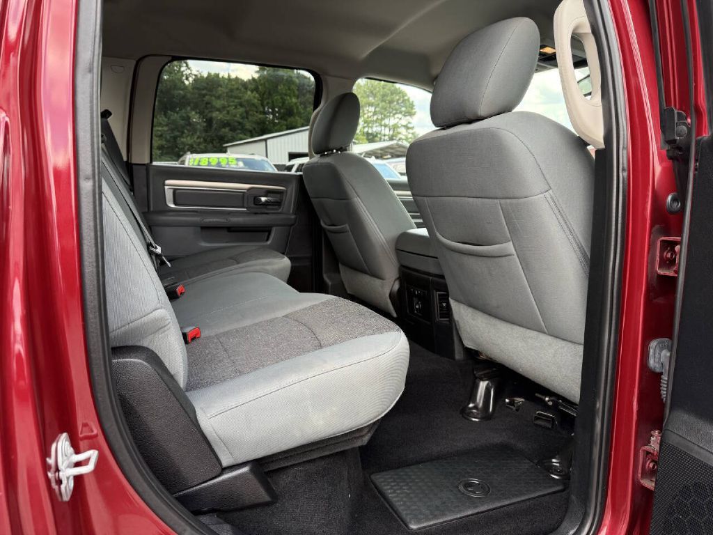 Photo 12 of this RAM 1500 SLT