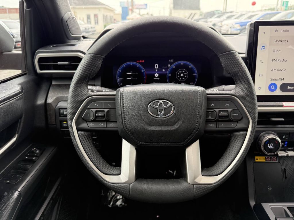 Photo 17 of this TOYOTA TACOMA LIMITED