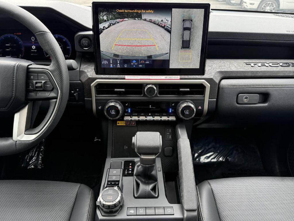 Photo 18 of this TOYOTA TACOMA LIMITED