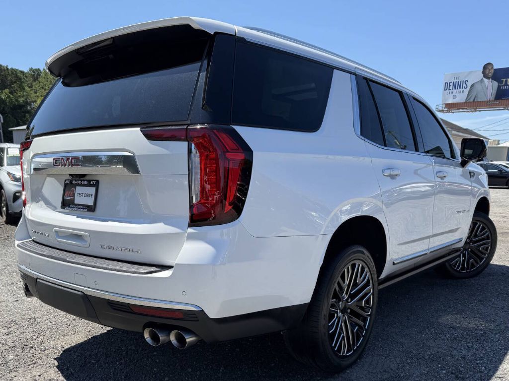 Photo 7 of this GMC YUKON DENALI