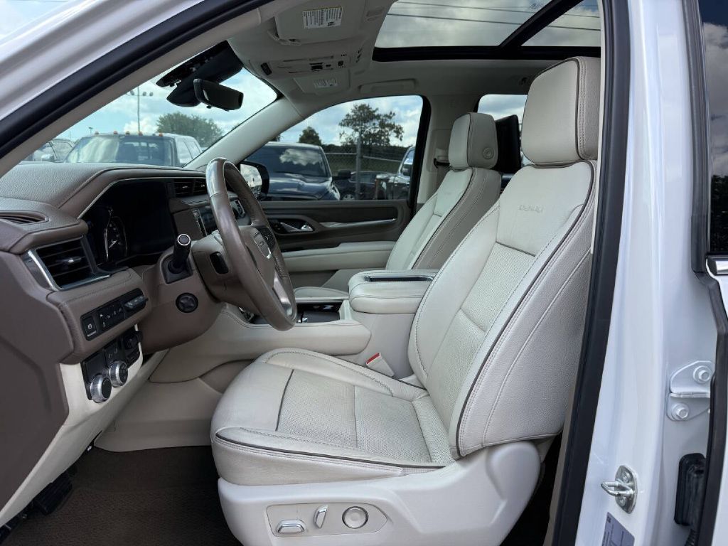 Photo 8 of this GMC YUKON DENALI