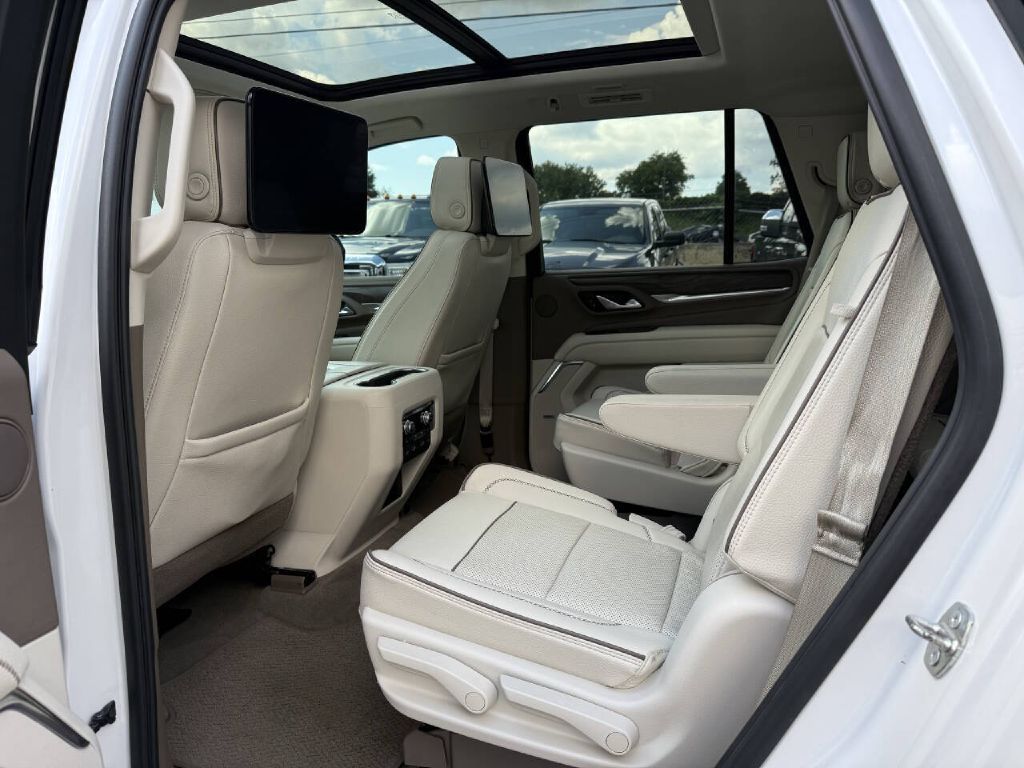 Photo 9 of this GMC YUKON DENALI