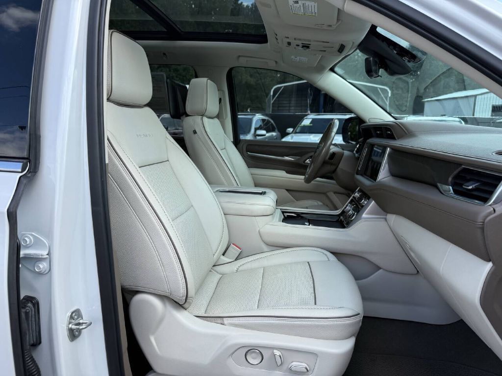 Photo 10 of this GMC YUKON DENALI