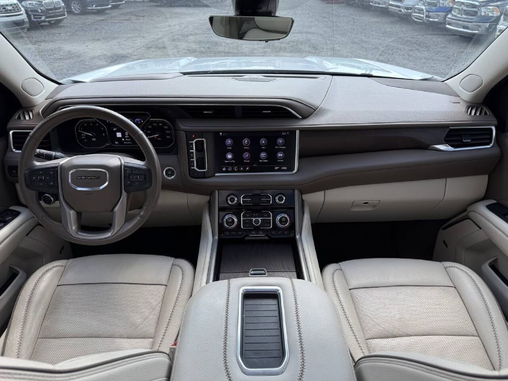 Photo 12 of this GMC YUKON DENALI