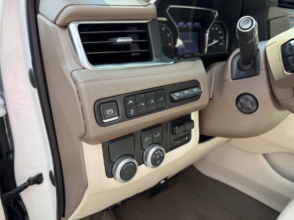Photo 18 of this GMC YUKON DENALI