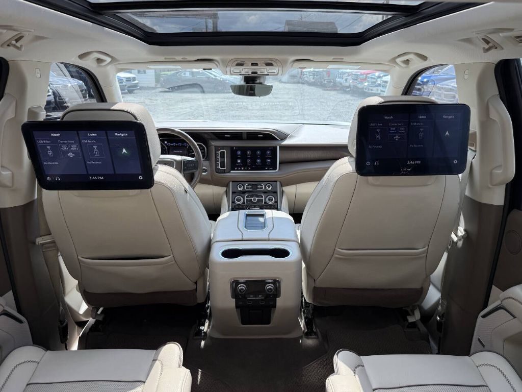 Photo 19 of this GMC YUKON DENALI