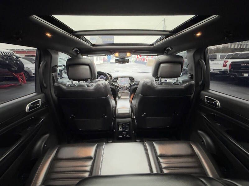 Photo 20 of this JEEP GRAND CHEROKEE