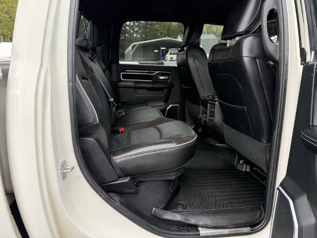 Photo 13 of this RAM 2500 LARAMIE