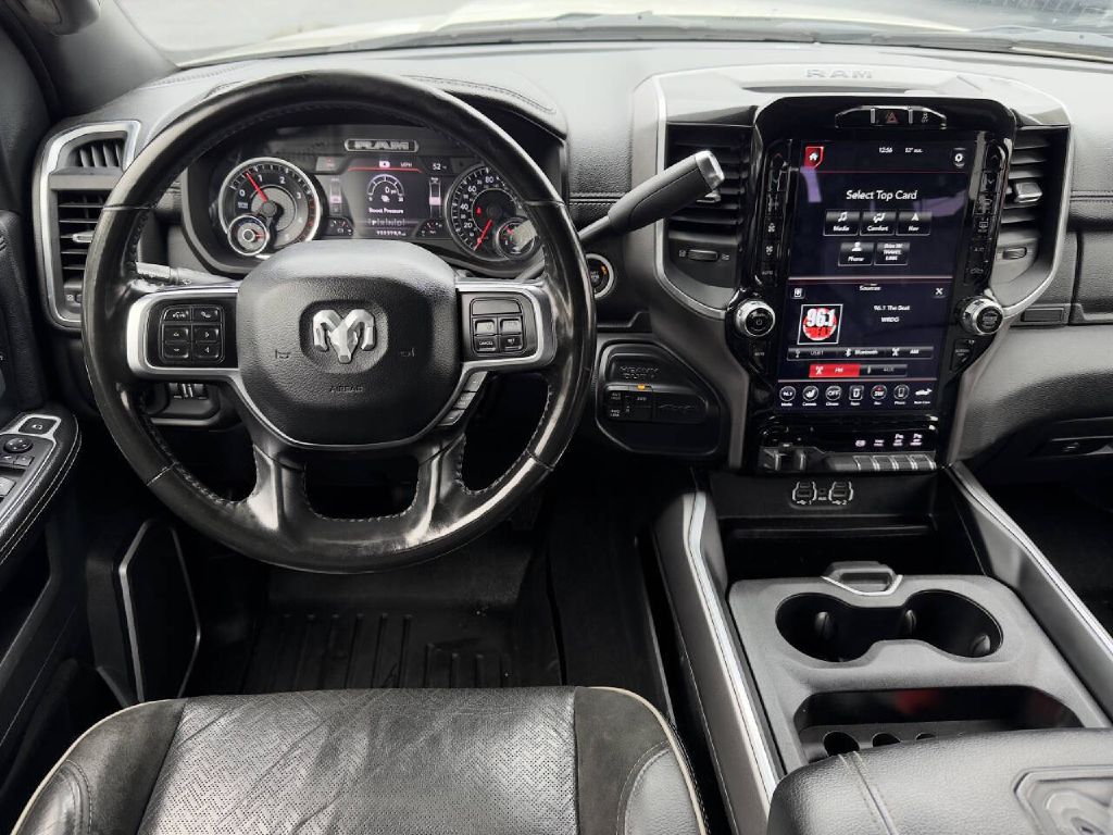 Photo 15 of this RAM 2500 LARAMIE