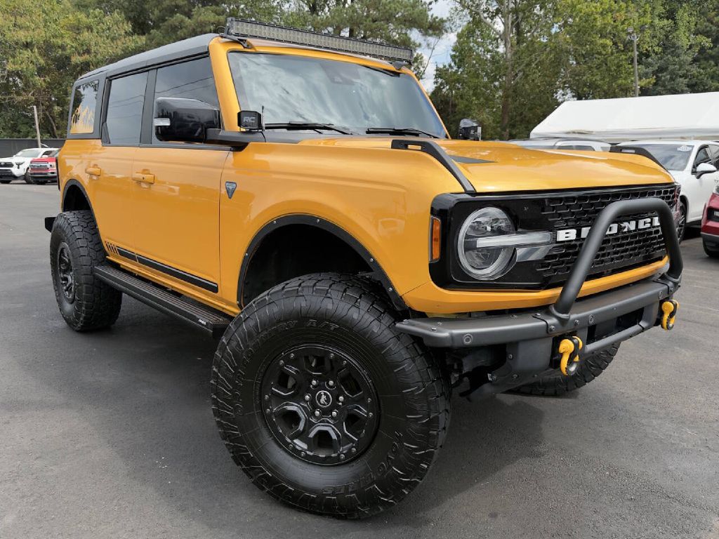 Photo 3 of this FORD BRONCO