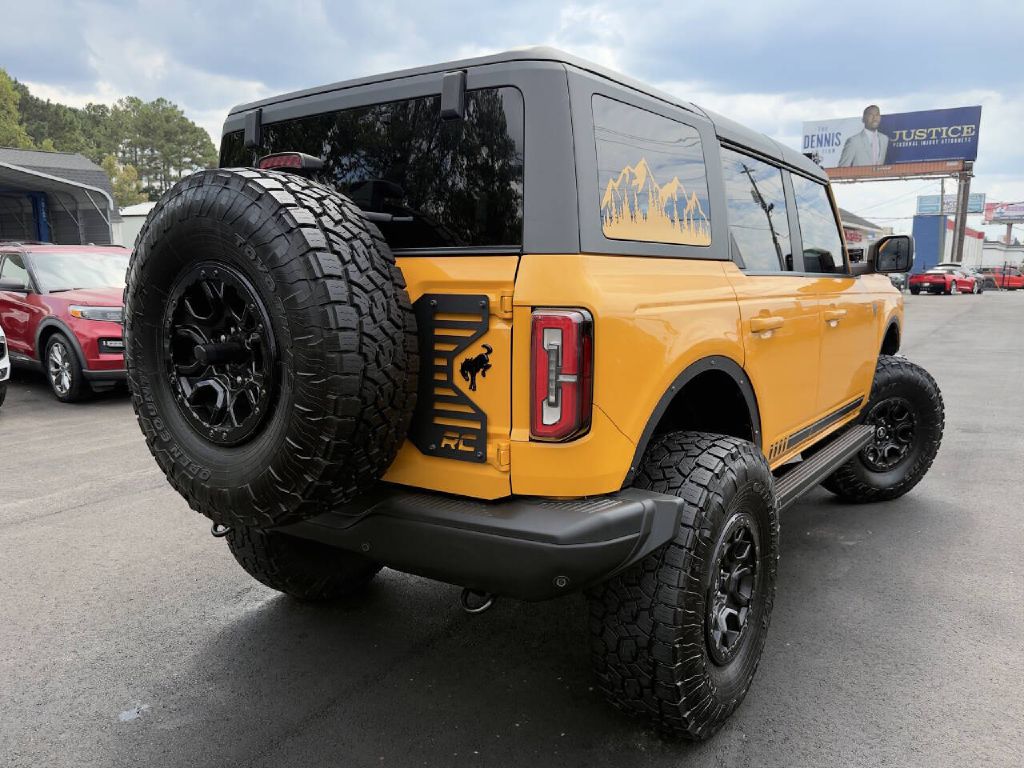 Photo 8 of this FORD BRONCO
