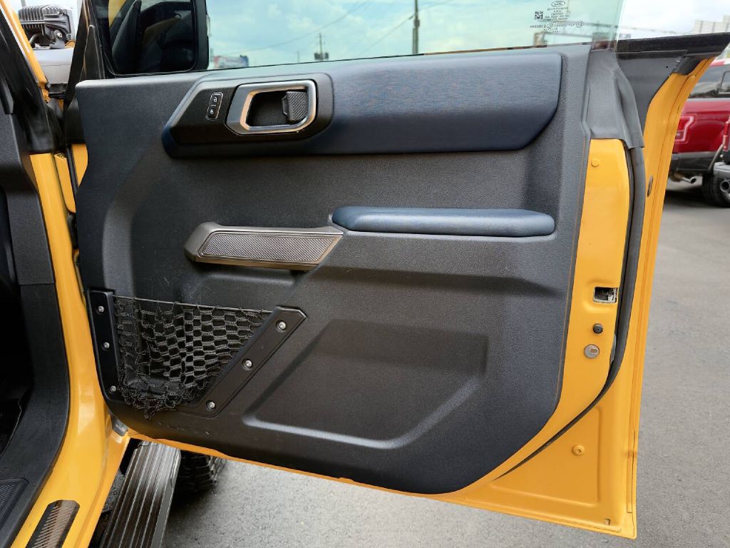 Photo 22 of this FORD BRONCO