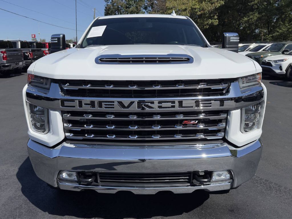 Photo 2 of this CHEVROLET SILVERADO 2500