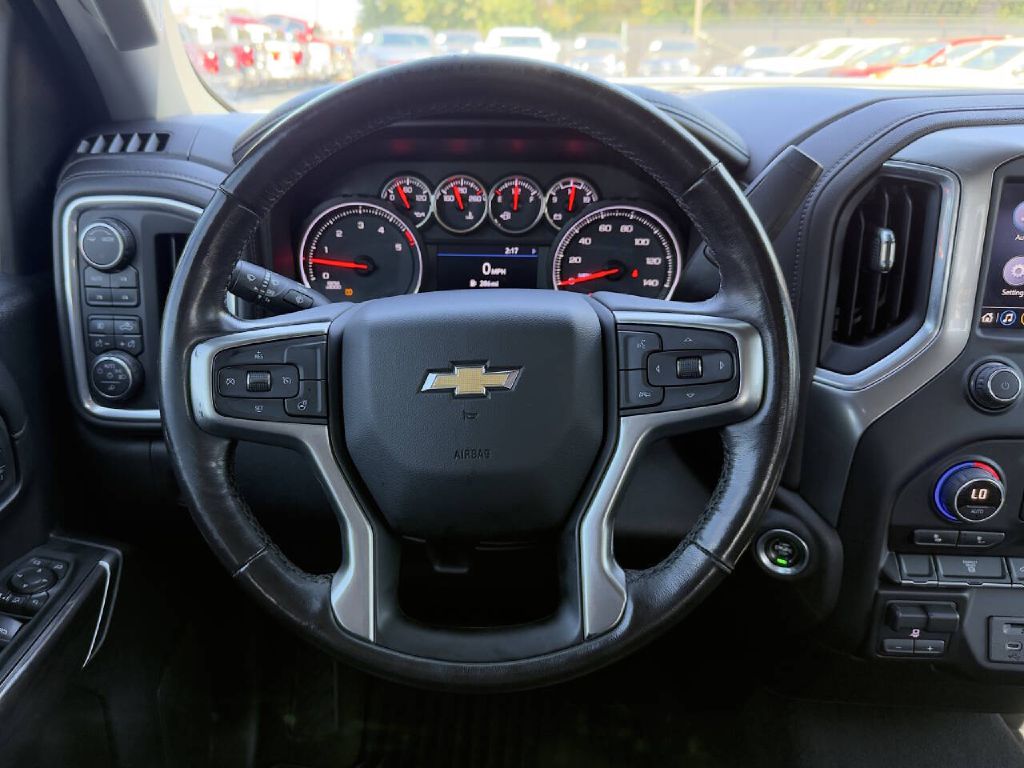 Photo 14 of this CHEVROLET SILVERADO 2500