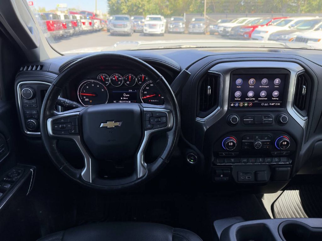 Photo 16 of this CHEVROLET SILVERADO 2500