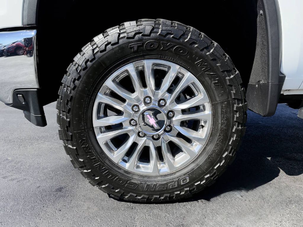 Photo 23 of this CHEVROLET SILVERADO 2500