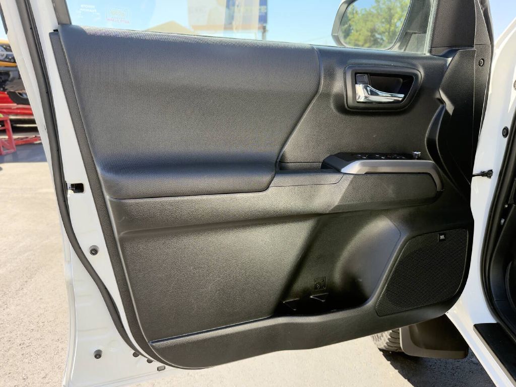 Photo 17 of this TOYOTA TACOMA TRD