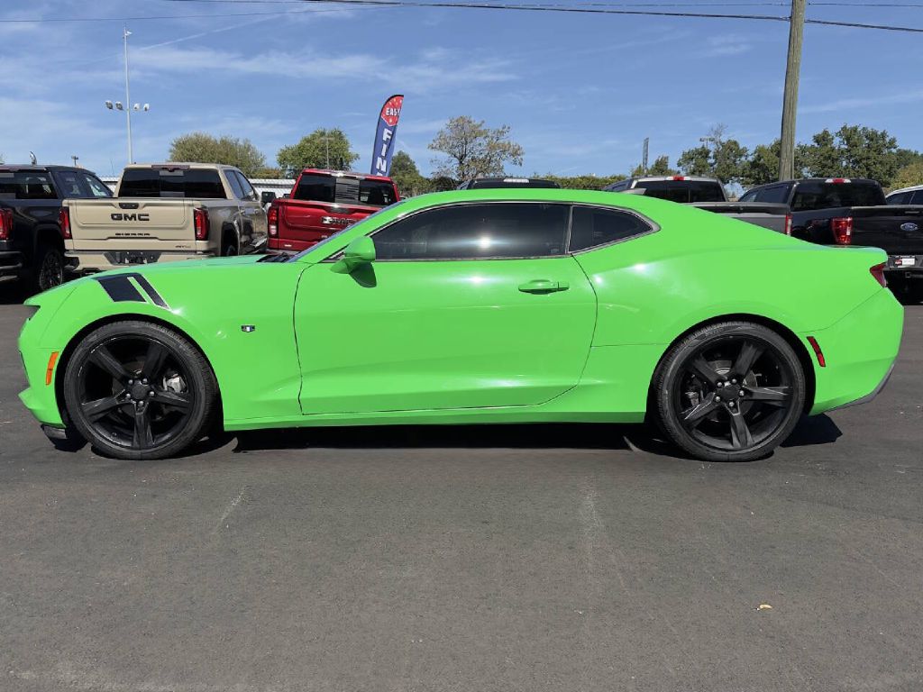 Photo 4 of this CHEVROLET CAMARO