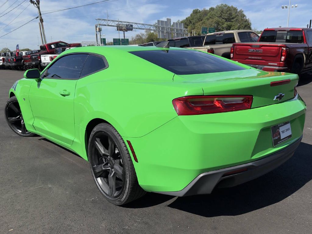 Photo 6 of this CHEVROLET CAMARO