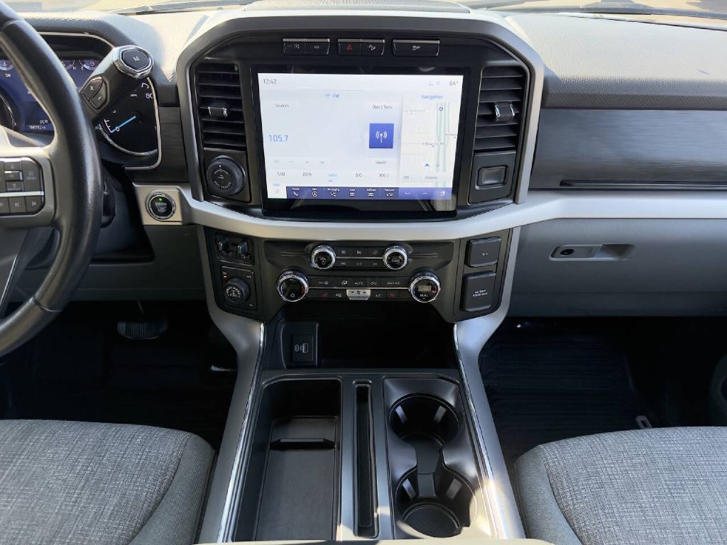 Photo 17 of this FORD F150 XLT