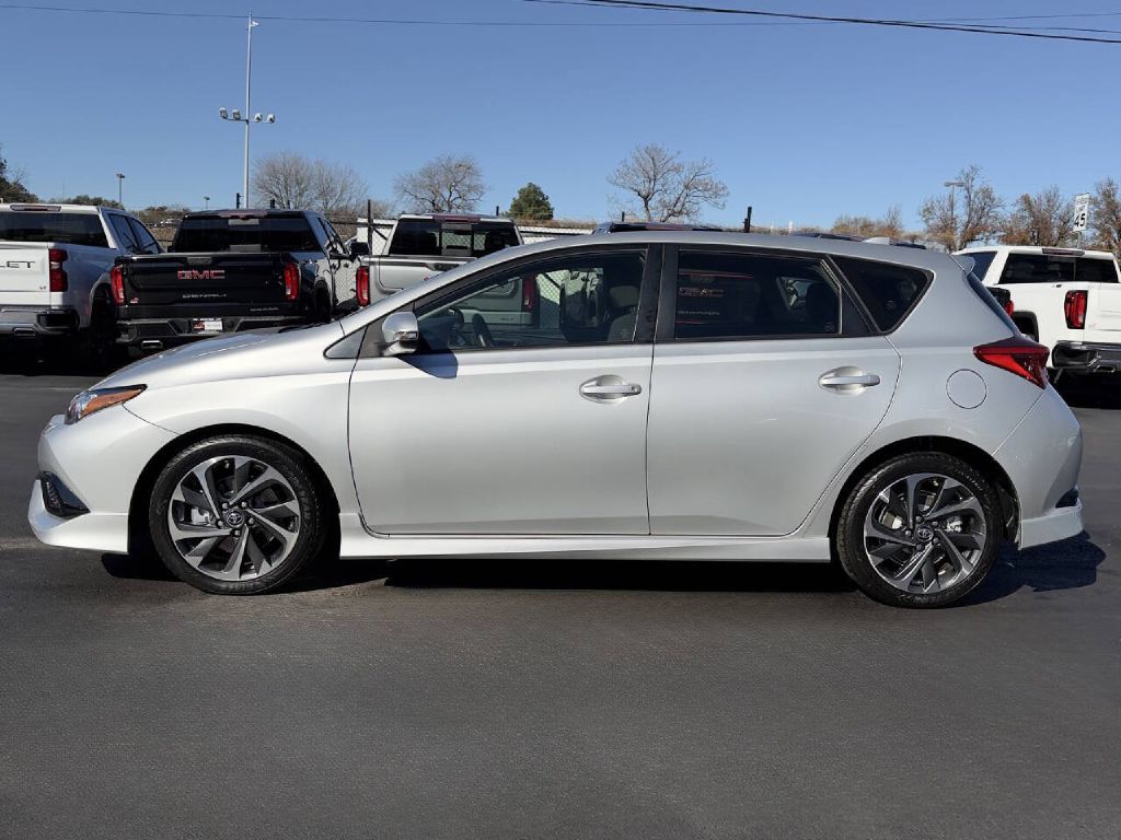 Photo 8 of this TOYOTA COROLLA IM