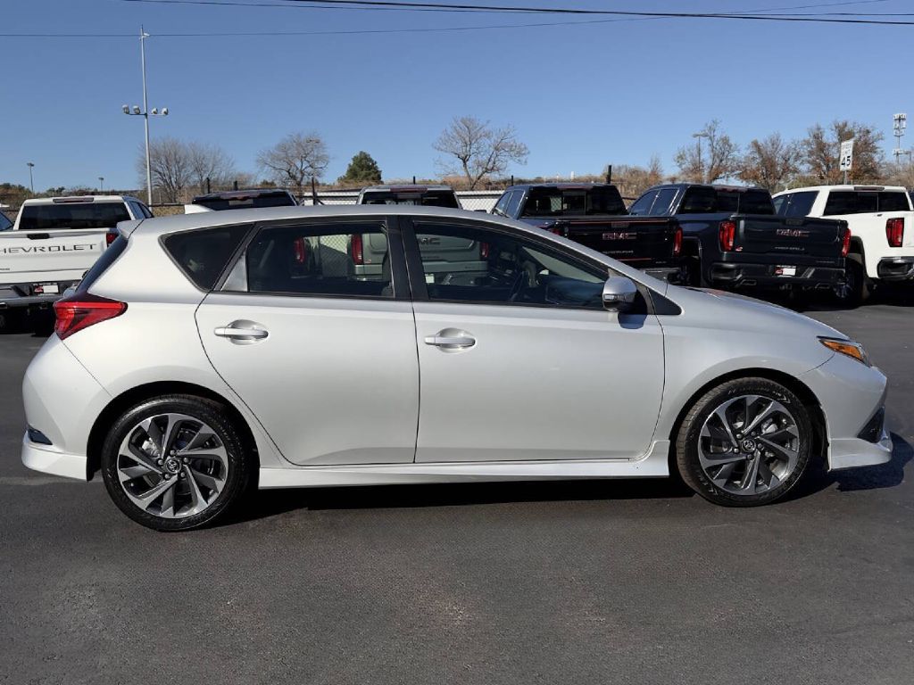 Photo 7 of this TOYOTA COROLLA IM