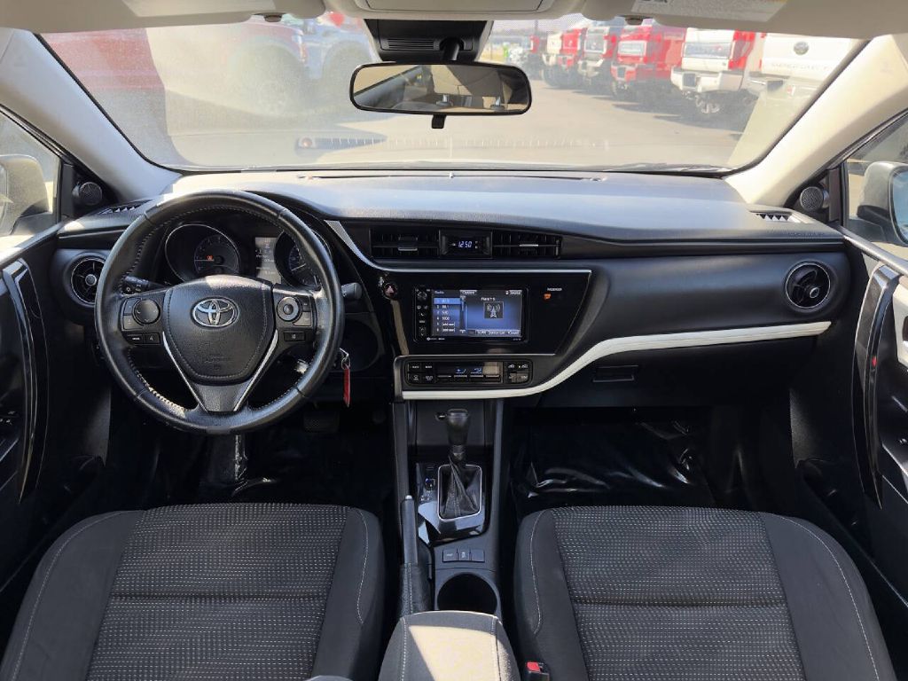 Photo 13 of this TOYOTA COROLLA IM