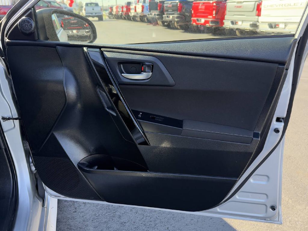 Photo 19 of this TOYOTA COROLLA IM