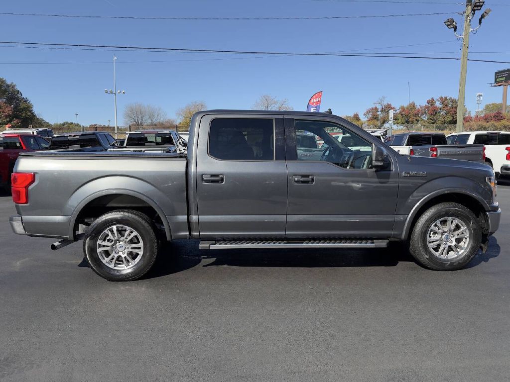 Photo 5 of this FORD F150 XLT