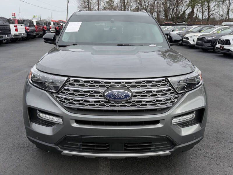 Photo 3 of this FORD EXPLORER