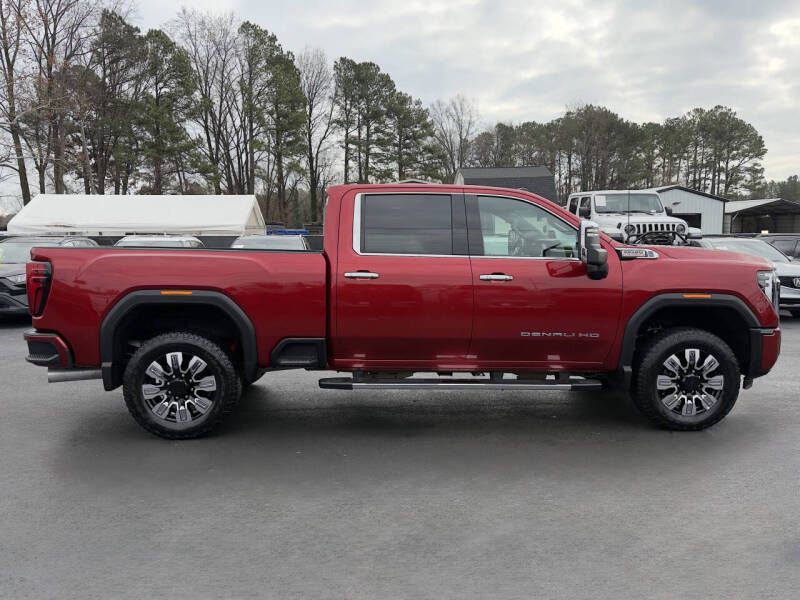 Photo 6 of this GMC SIERRA DENALI