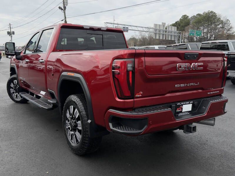 Photo 7 of this GMC SIERRA DENALI