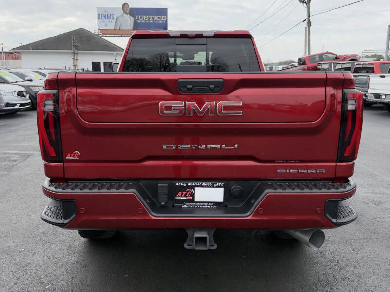 Photo 8 of this GMC SIERRA DENALI