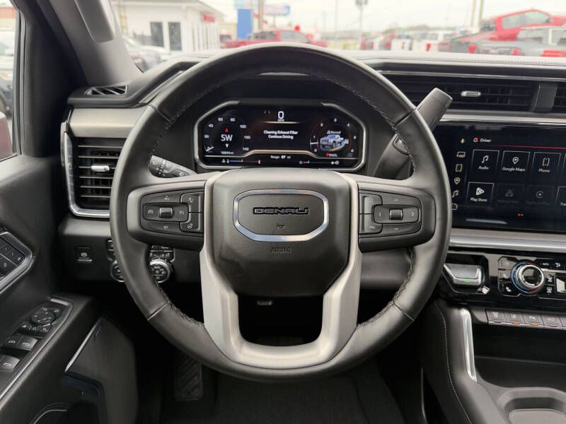 Photo 17 of this GMC SIERRA DENALI