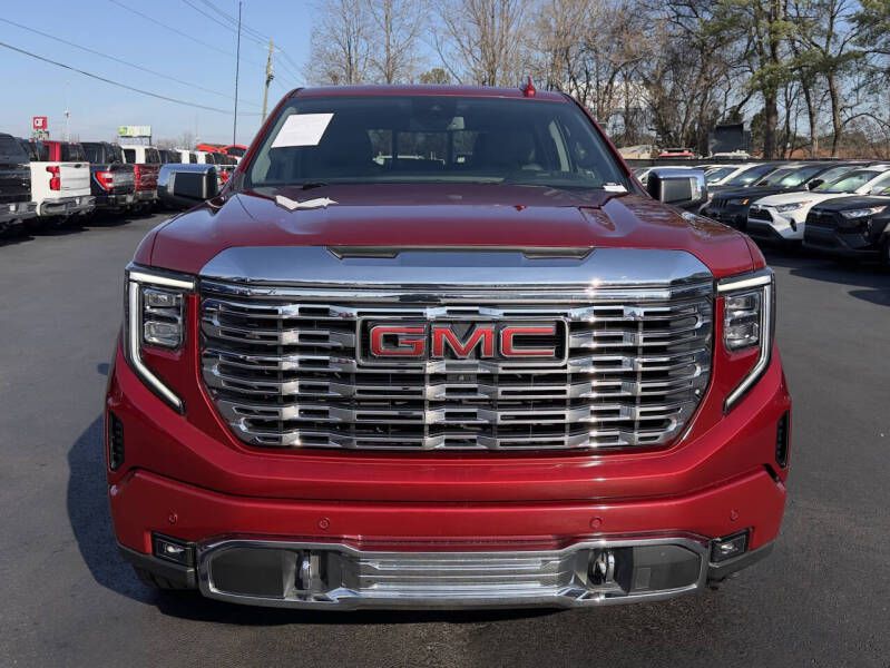 Photo 4 of this GMC SIERRA DENALI