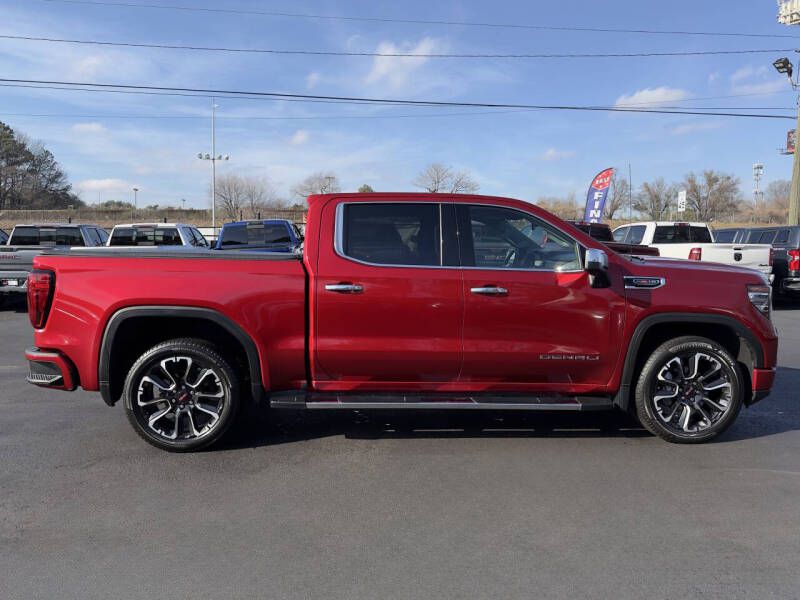 Photo 7 of this GMC SIERRA DENALI