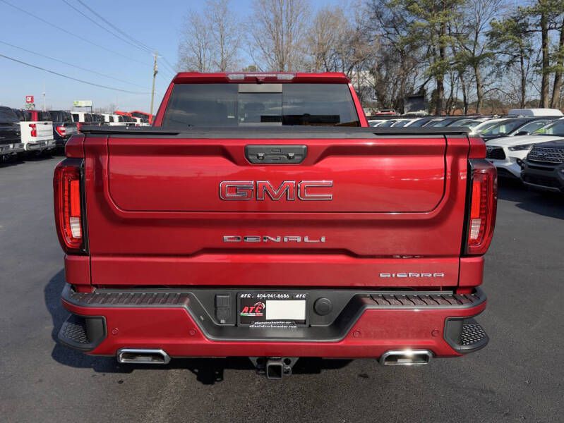 Photo 9 of this GMC SIERRA DENALI