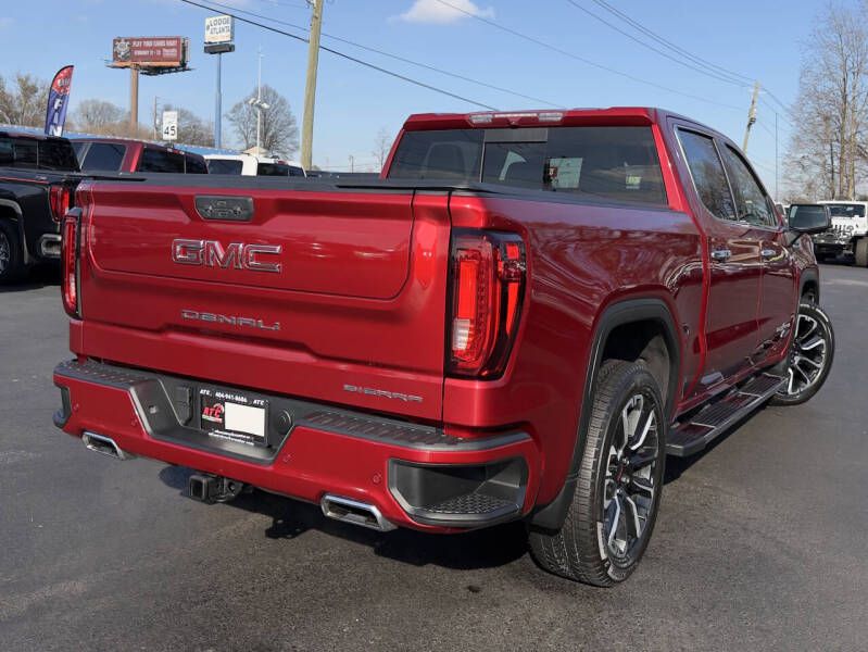 Photo 10 of this GMC SIERRA DENALI