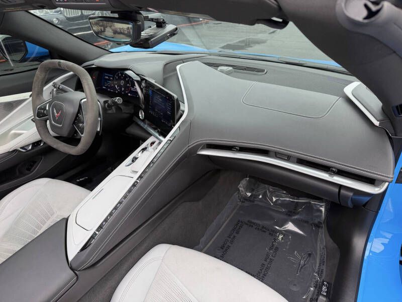 Photo 18 of this CHEVROLET CORVETTE