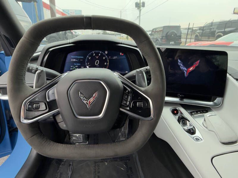 Photo 21 of this CHEVROLET CORVETTE