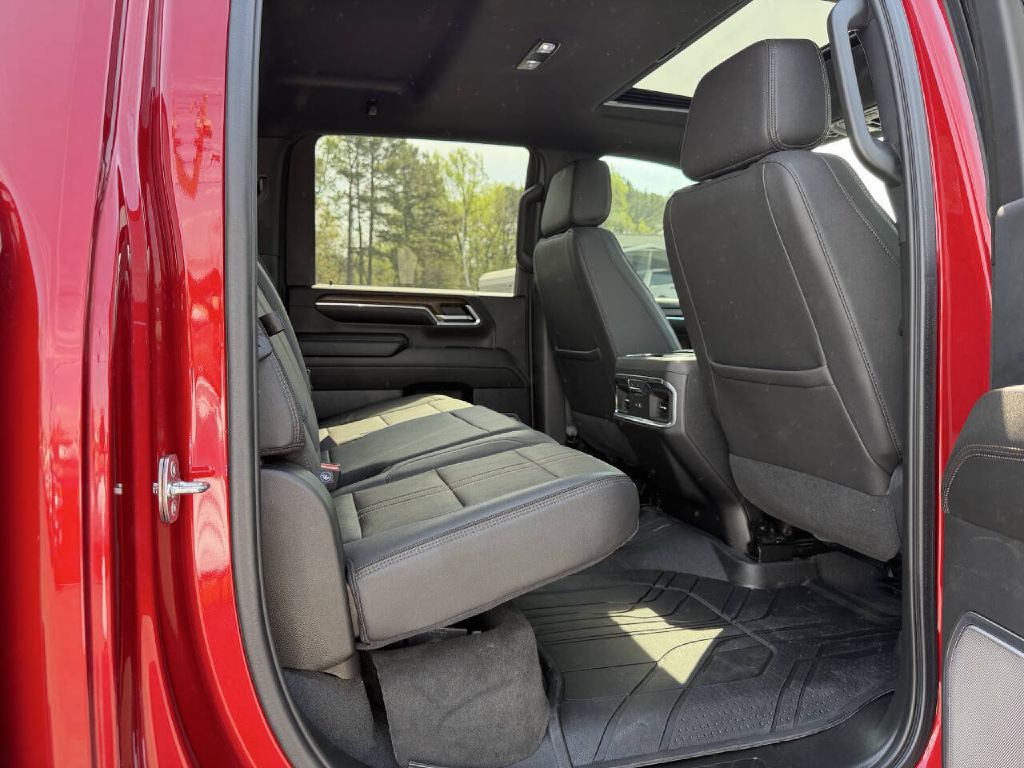 Photo 13 of this CHEVROLET SILVERADO 2500